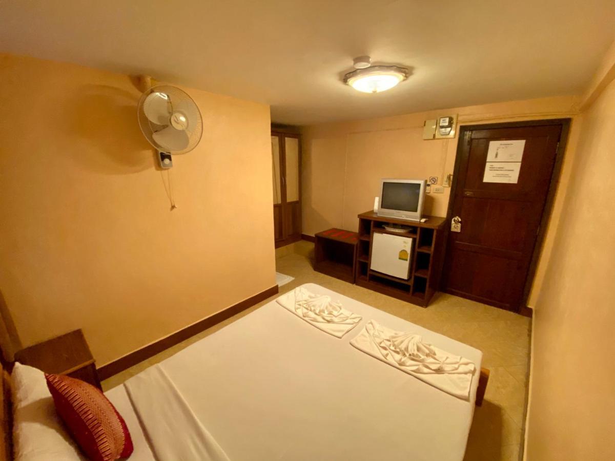 Star Guesthouse Patong Eksteriør bilde